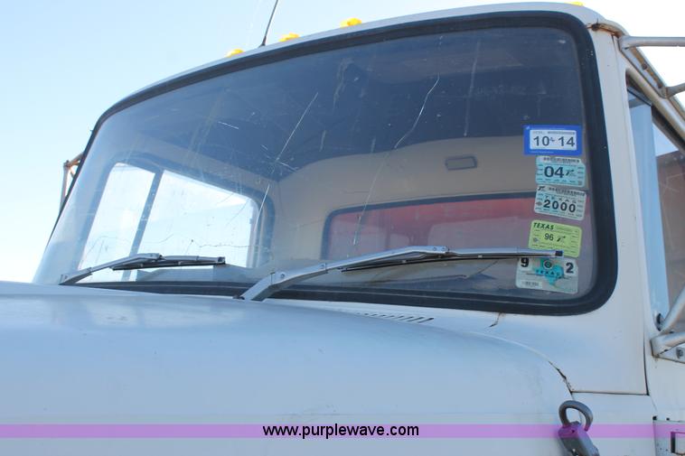 image for item J1428 1976 Ford grain truck