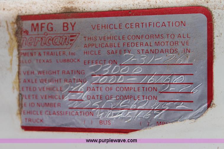 image for item J1428 1976 Ford grain truck