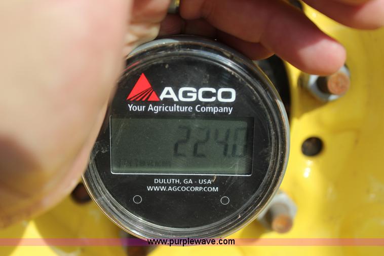 image for item J4303 2015 Sunflower 9413 grain drill