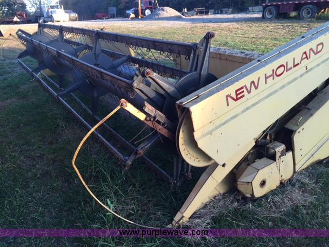 image for item J4314 1982 New Holland TR85 RWA combine