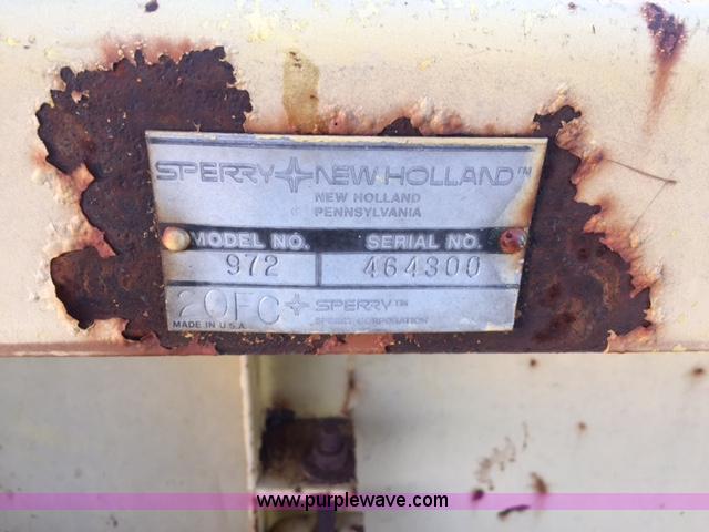 image for item J4314 1982 New Holland TR85 RWA combine