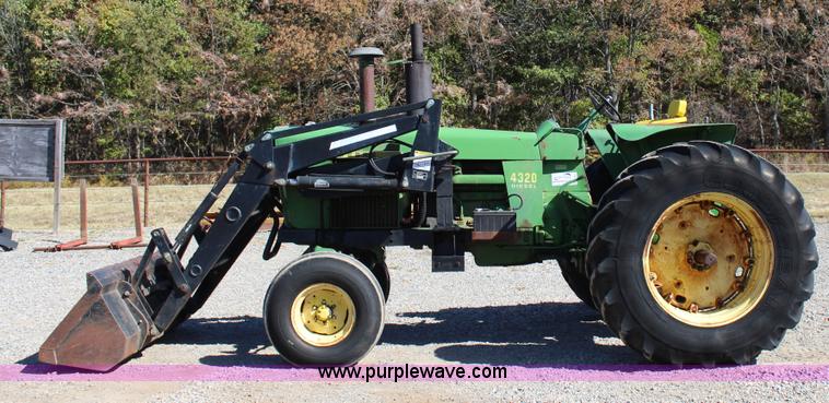 image for item J4321 1972 John Deere 4320 tractor