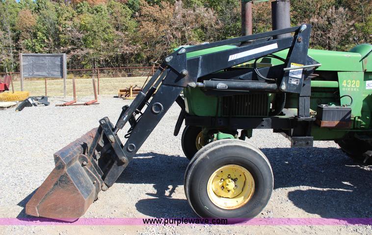 image for item J4321 1972 John Deere 4320 tractor