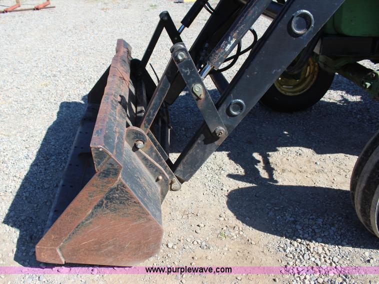 image for item J4321 1972 John Deere 4320 tractor