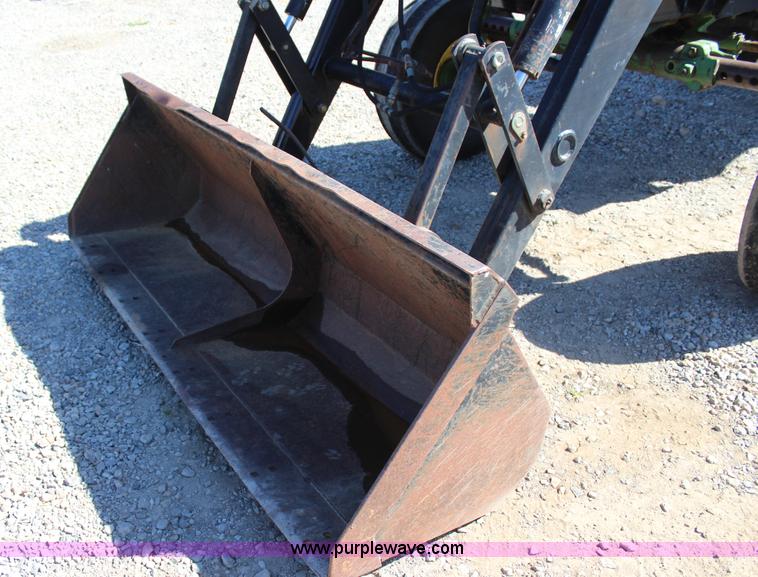 image for item J4321 1972 John Deere 4320 tractor