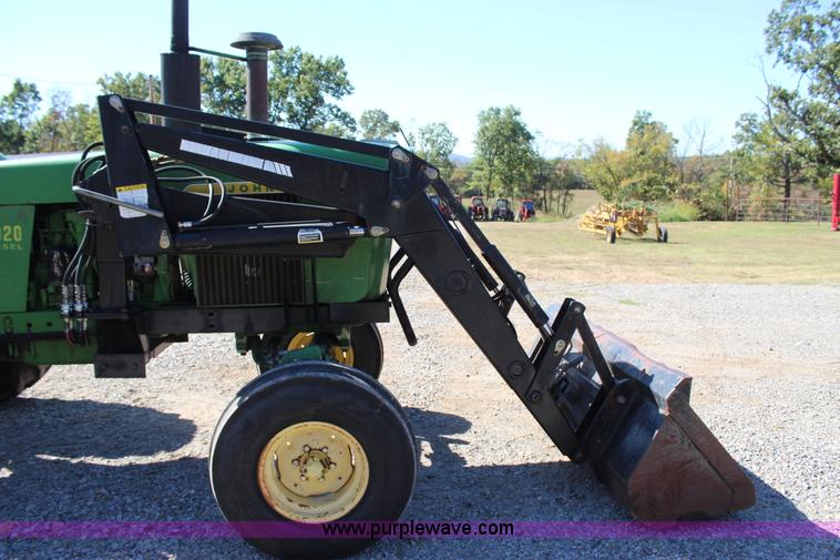 image for item J4321 1972 John Deere 4320 tractor