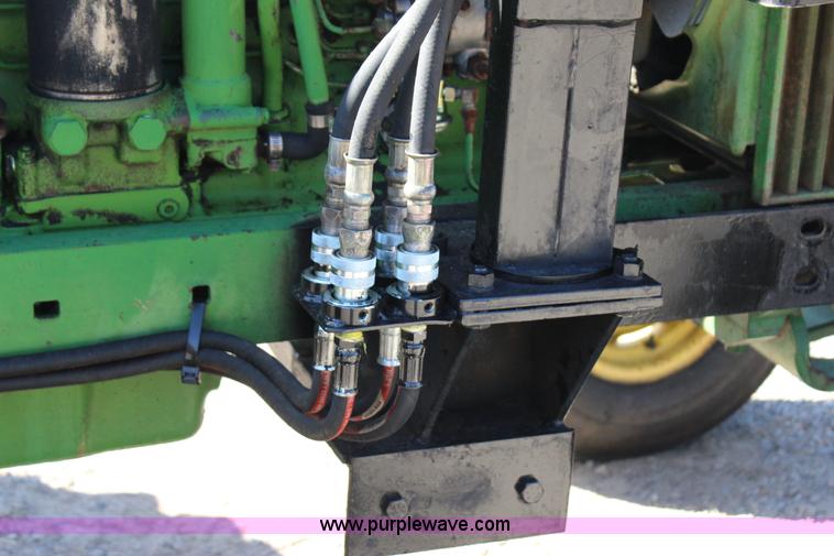 image for item J4321 1972 John Deere 4320 tractor