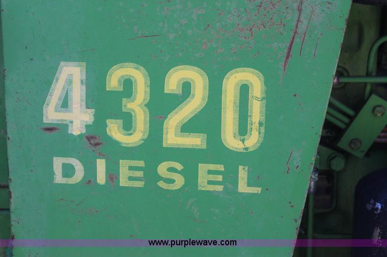 image for item J4321 1972 John Deere 4320 tractor