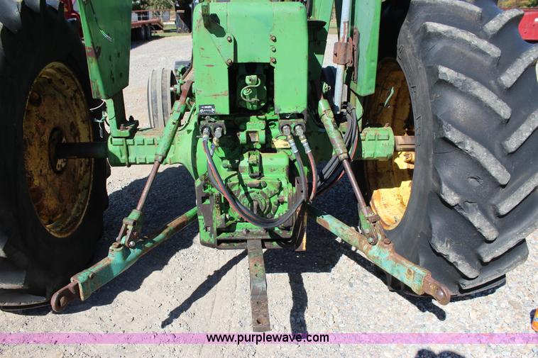 image for item J4321 1972 John Deere 4320 tractor