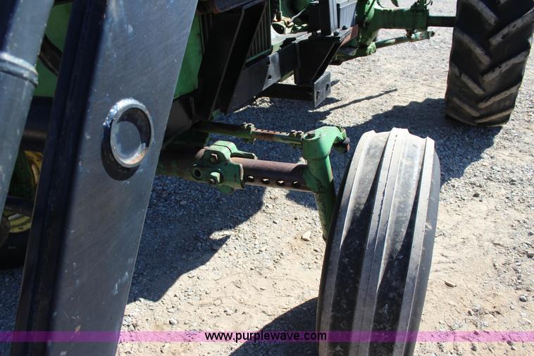 image for item J4321 1972 John Deere 4320 tractor
