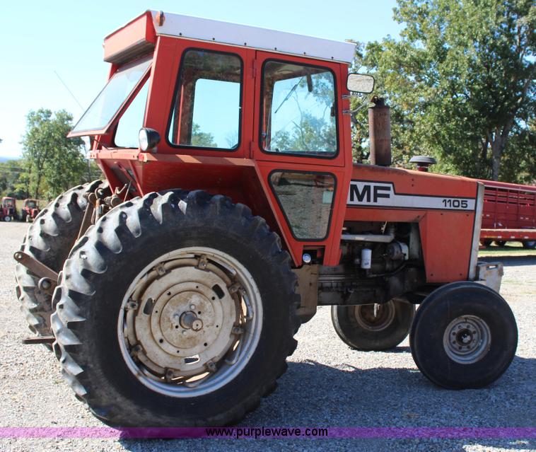 image for item J4322 1975 Massey-Ferguson 1105 tractor