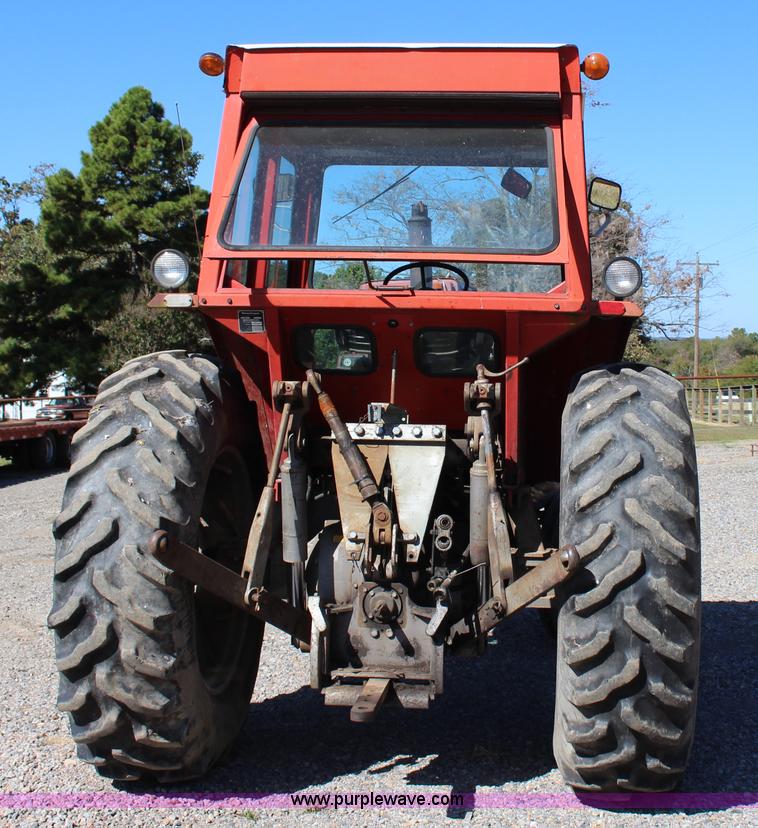 image for item J4322 1975 Massey-Ferguson 1105 tractor