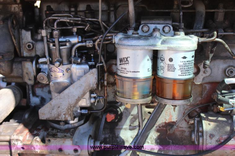 image for item J4322 1975 Massey-Ferguson 1105 tractor