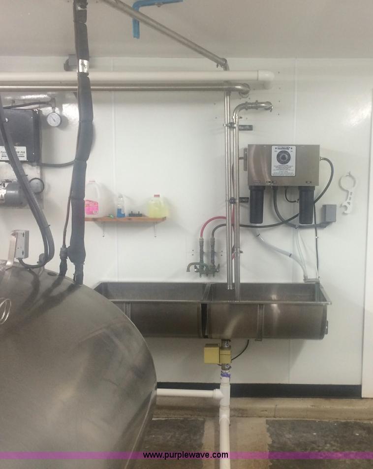 image for item J4413 Assorted milking equipment