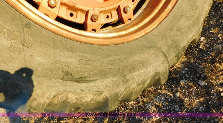 image for item J6845 1973 Case 1370 tractor