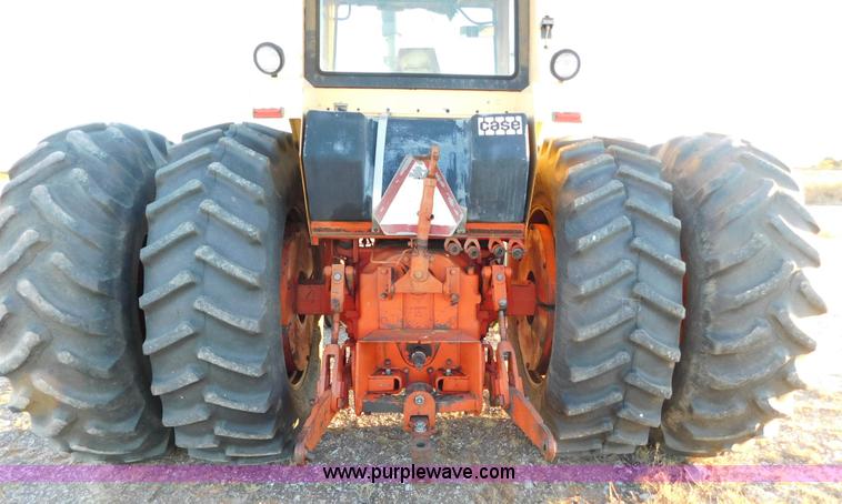 image for item J6845 1973 Case 1370 tractor