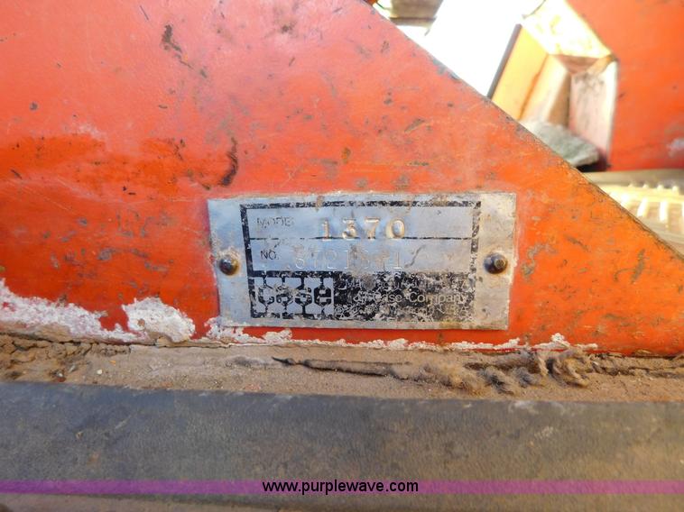 image for item J6845 1973 Case 1370 tractor