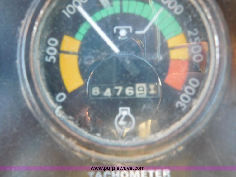 image for item J6845 1973 Case 1370 tractor