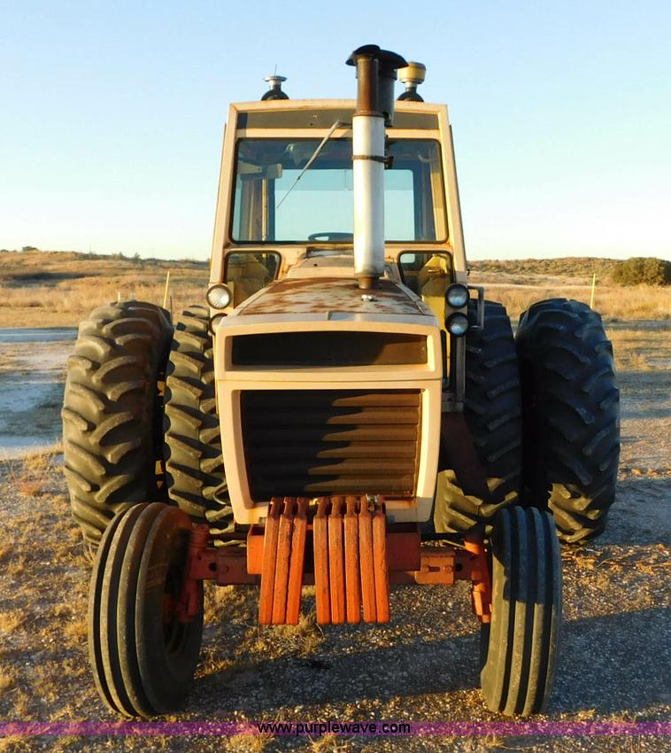 image for item J6845 1973 Case 1370 tractor