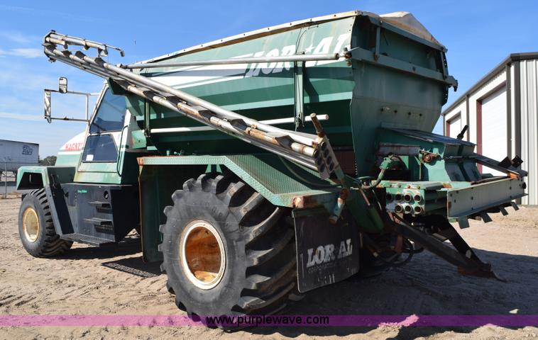 image for item J8495 1992 International 4900 Loral Magnum applicator truck