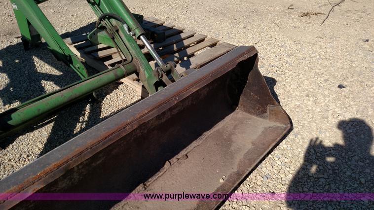 image for item K1225 John Deere 460 loader