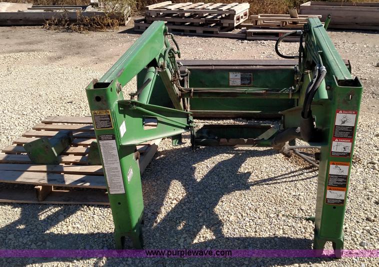 image for item K1225 John Deere 460 loader