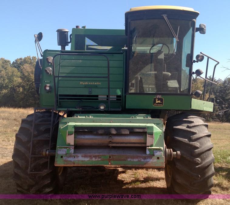image for item K1230 1983 John Deere 7720 Turbo RWA combine