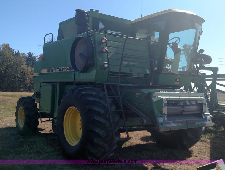 image for item K1230 1983 John Deere 7720 Turbo RWA combine