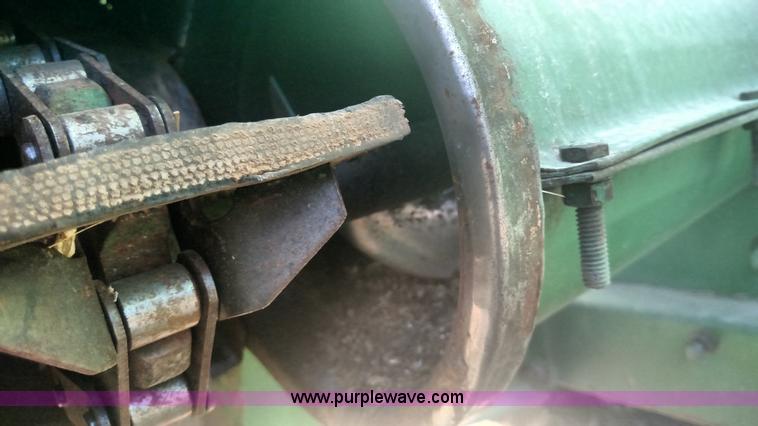 image for item K1230 1983 John Deere 7720 Turbo RWA combine