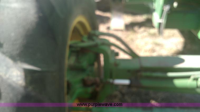 image for item K1230 1983 John Deere 7720 Turbo RWA combine