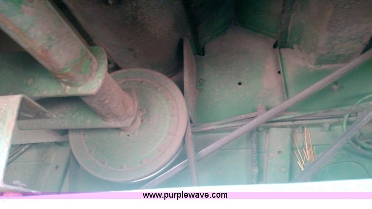 image for item K1230 1983 John Deere 7720 Turbo RWA combine