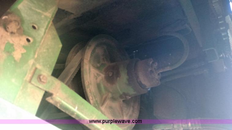 image for item K1230 1983 John Deere 7720 Turbo RWA combine