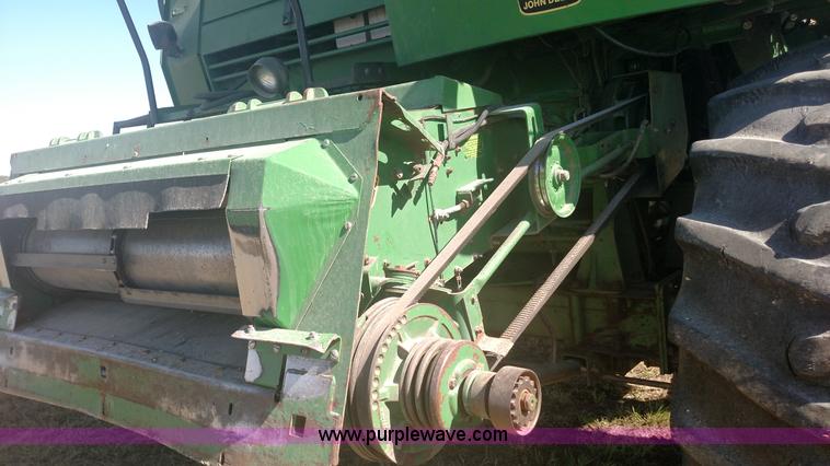 image for item K1230 1983 John Deere 7720 Turbo RWA combine