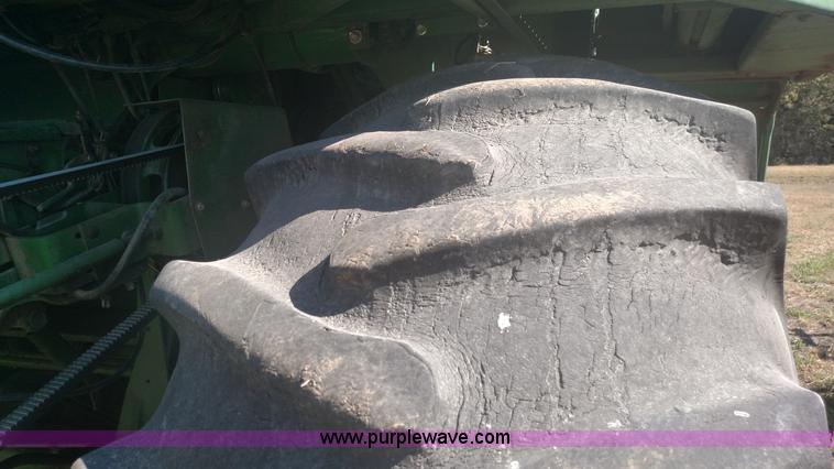 image for item K1230 1983 John Deere 7720 Turbo RWA combine