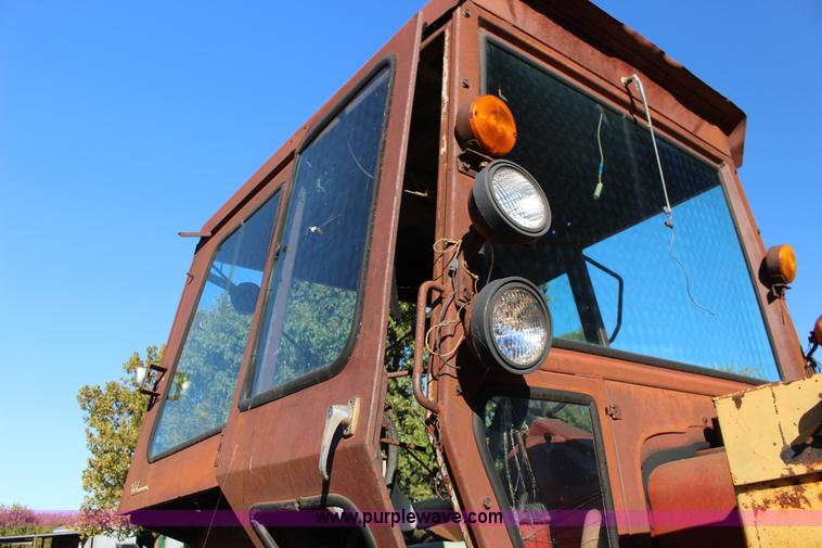 image for item K1241 International Farmall 756 tractor