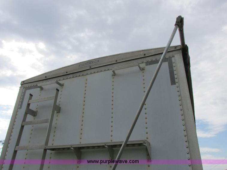 image for item K2222 1995 Wilson DWH400 double hopper bottom grain trailer