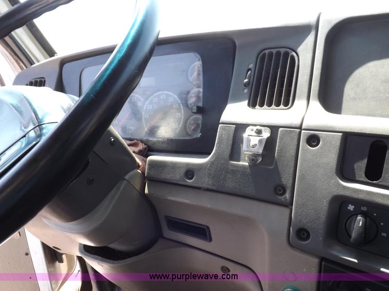 image for item K3879 2005 Sterling LT8500 feed truck