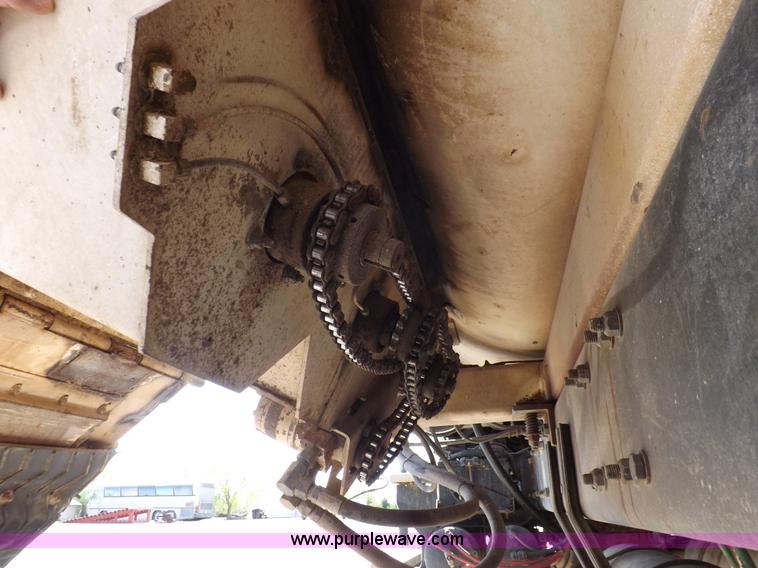 image for item K3879 2005 Sterling LT8500 feed truck