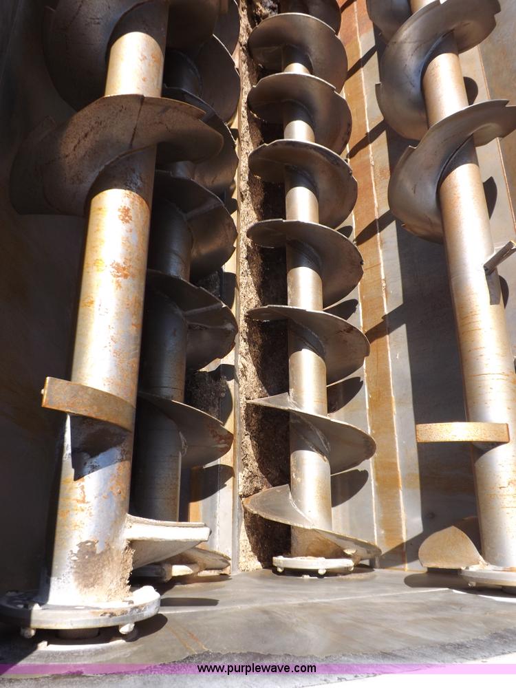 image for item K3879 2005 Sterling LT8500 feed truck