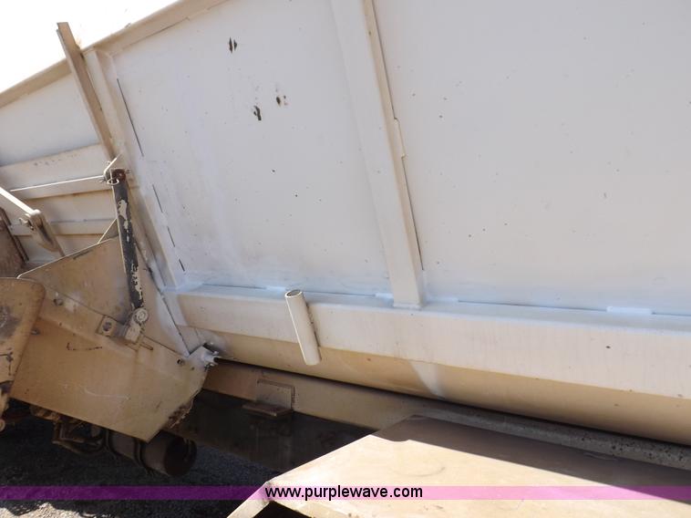 image for item K3879 2005 Sterling LT8500 feed truck