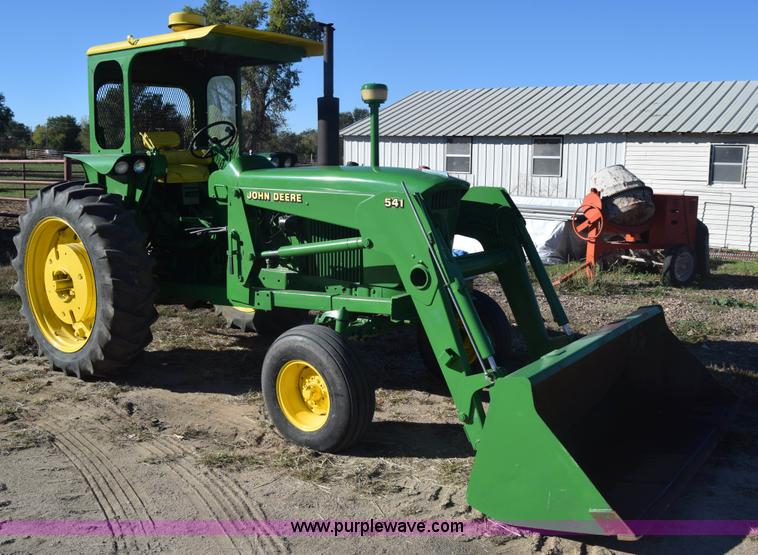 image for item K4787 John Deere 3010 tractor