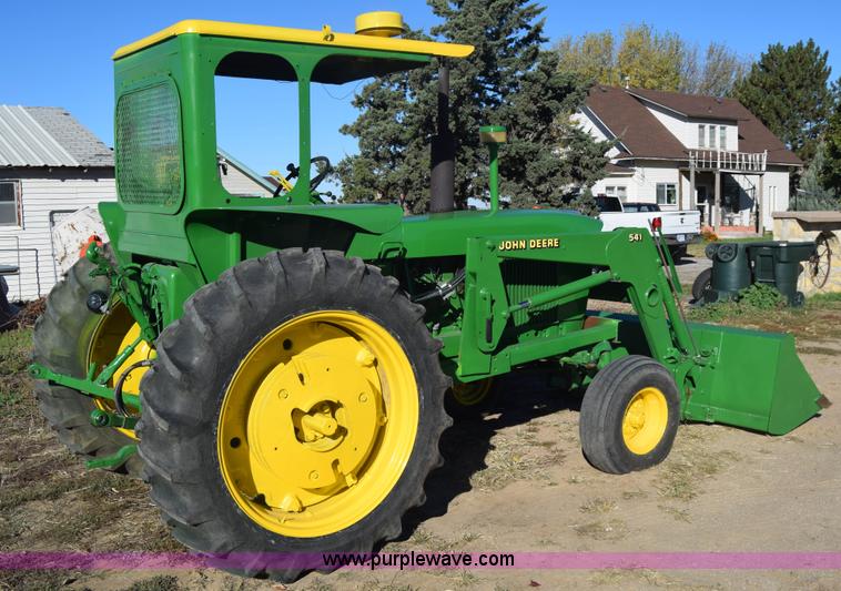 image for item K4787 John Deere 3010 tractor