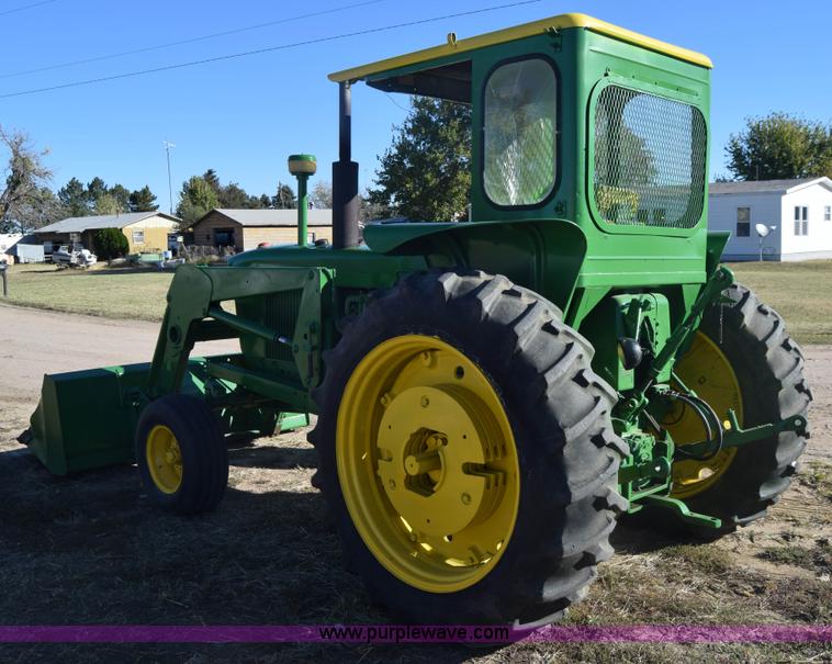 image for item K4787 John Deere 3010 tractor