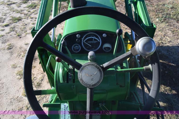 image for item K4787 John Deere 3010 tractor