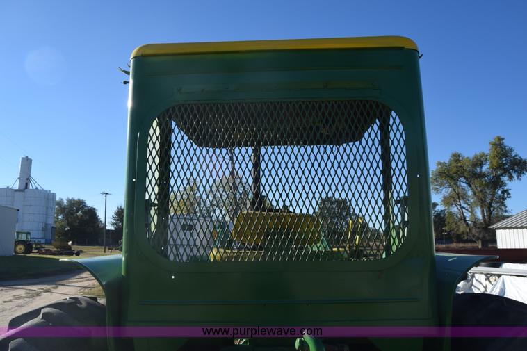 image for item K4787 John Deere 3010 tractor