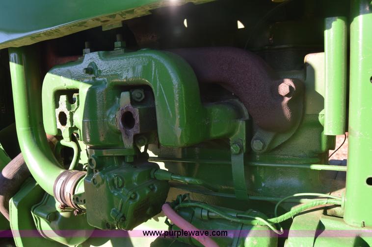image for item K4787 John Deere 3010 tractor