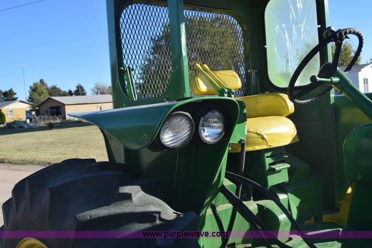 image for item K4787 John Deere 3010 tractor