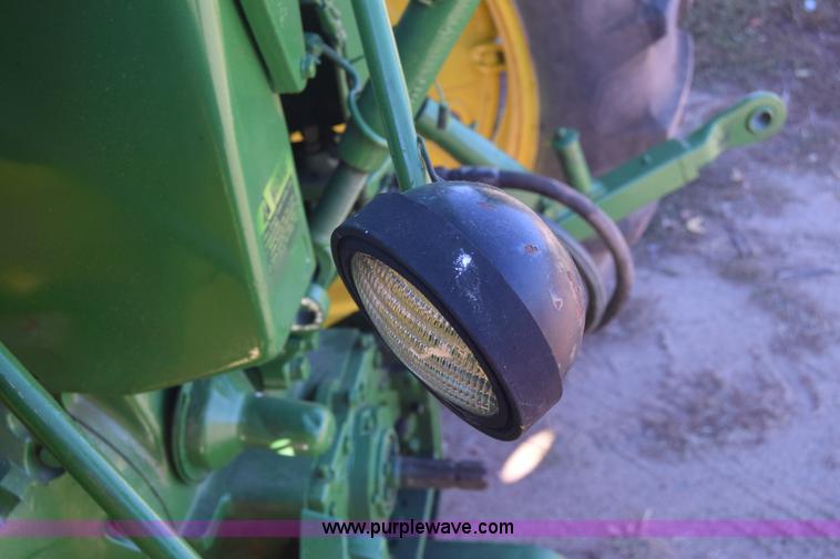 image for item K4787 John Deere 3010 tractor