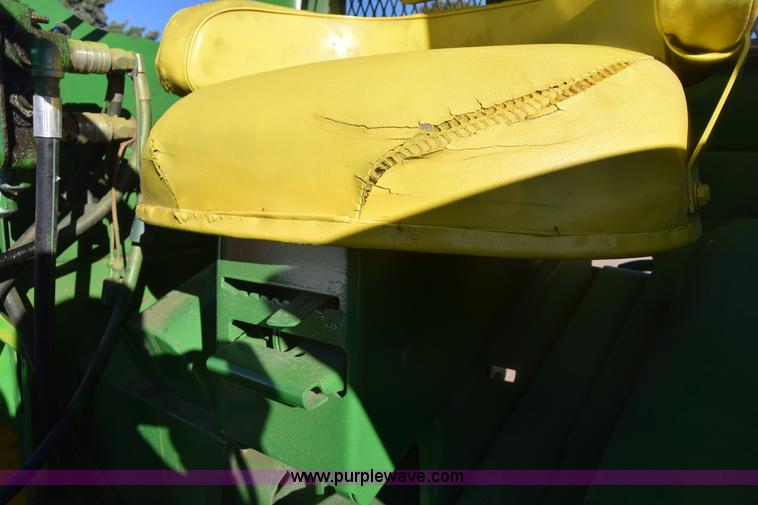 image for item K4787 John Deere 3010 tractor