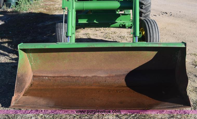 image for item K4787 John Deere 3010 tractor